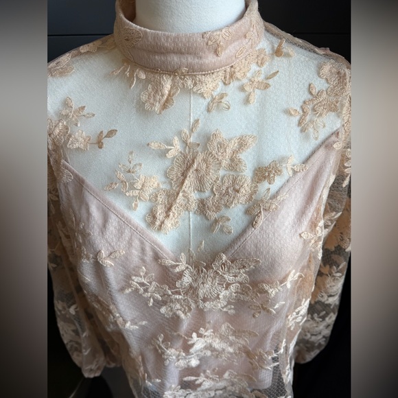 Peach Elegant Lace Embroidered Top Size XL Back Zipper Cottagecore Feminine - Picture 4 of 11
